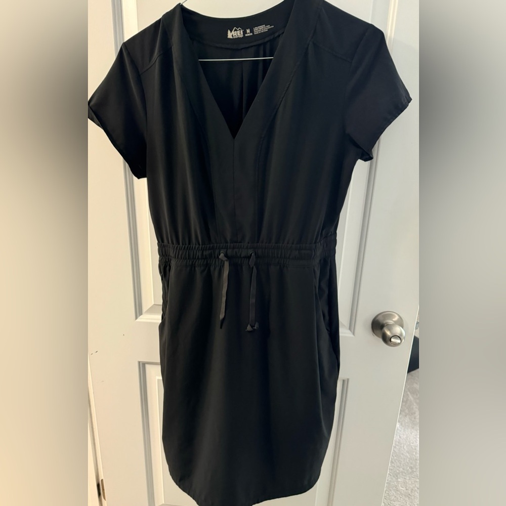 Lightly worn black REI co-op Aoraki summer dress. Size Medium